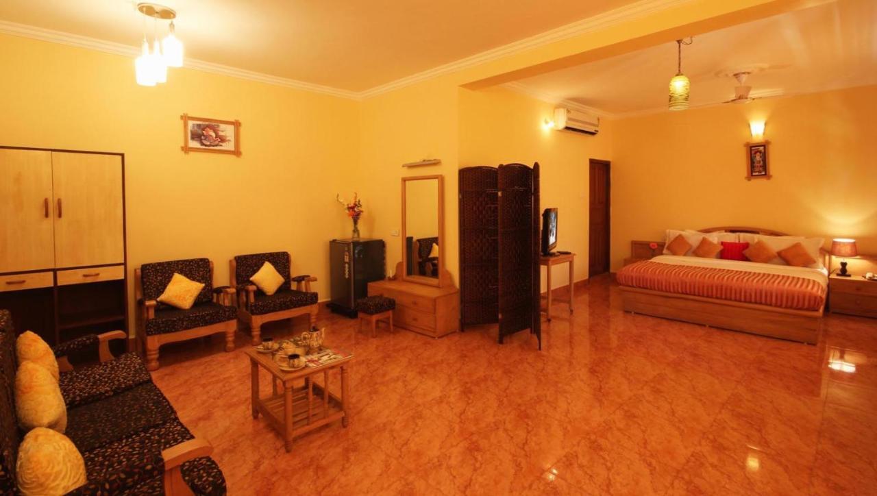 Alcove Resort Вагатор Экстерьер фото
